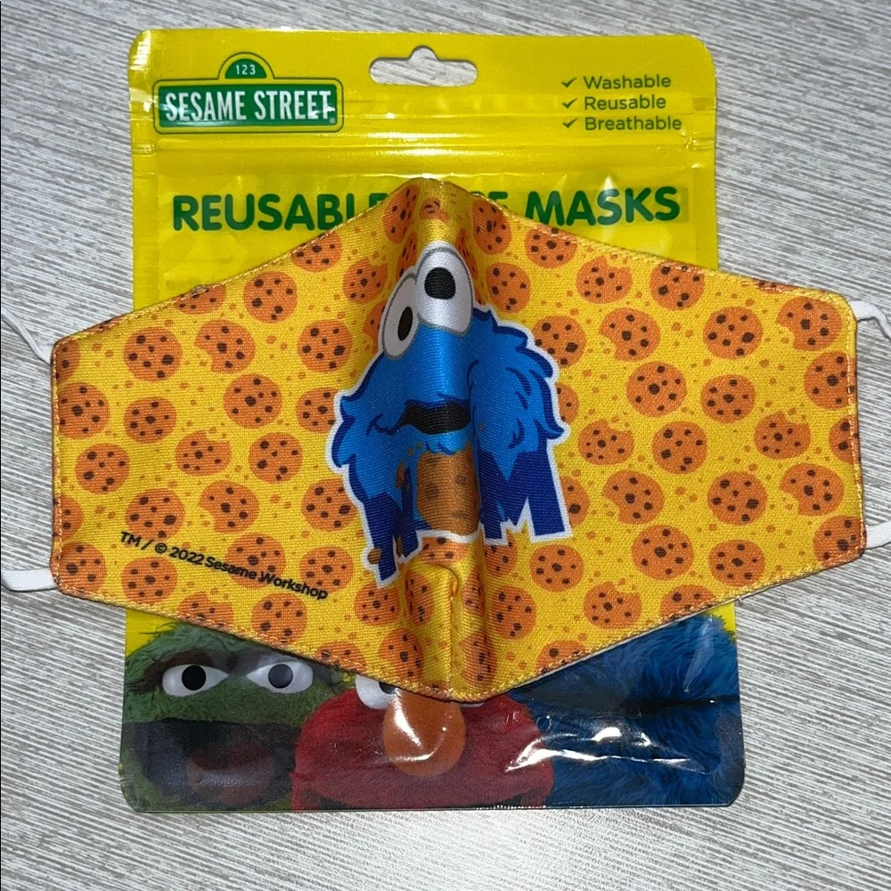 Sesame Street Cookie Monster Kids Face Mask - Yellow and Blue
